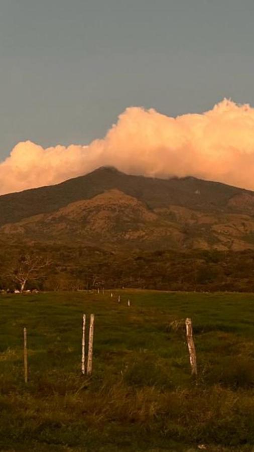 Miravalles Volcano House Guayabal  Bagian luar foto